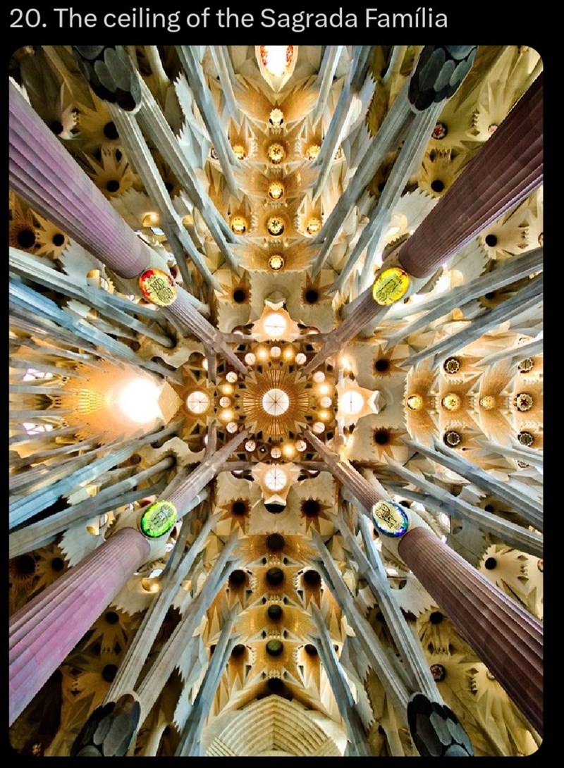 20-ceiling-sagrada-família.jpeg