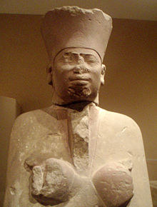 220px-MentuhotepII-FuneraryStatue-CloseUp_MetropolitanMuseum_c (1).jpg