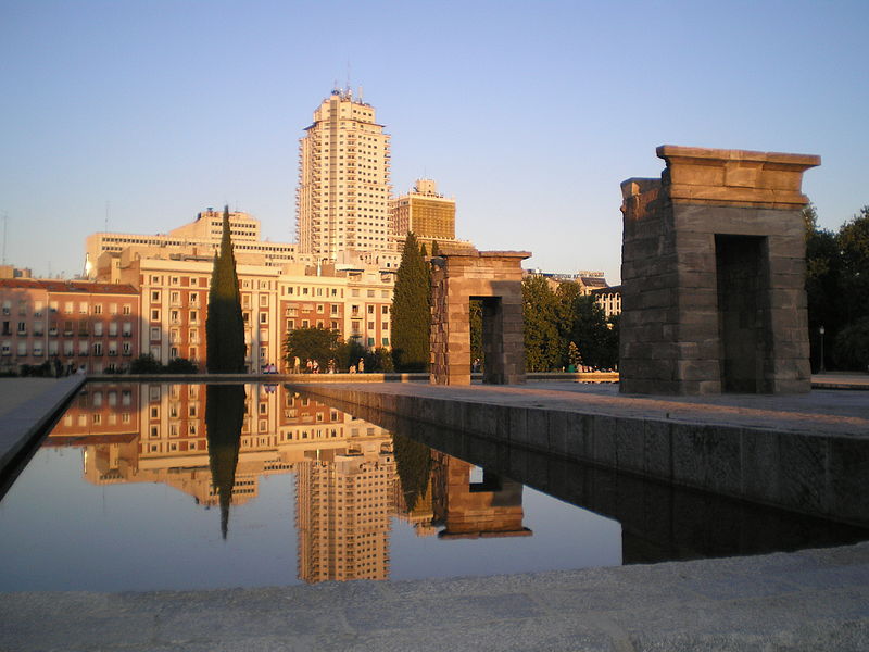 800px-TemploDeDebod.jpg