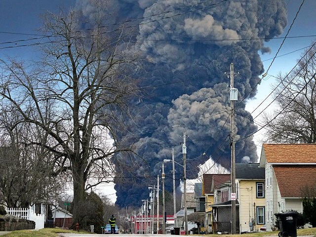 East-Palestine-Ohio-train-derailment-controlled-explosion-chemicals-2-6-23-ap-640x480-3691540100.jpg