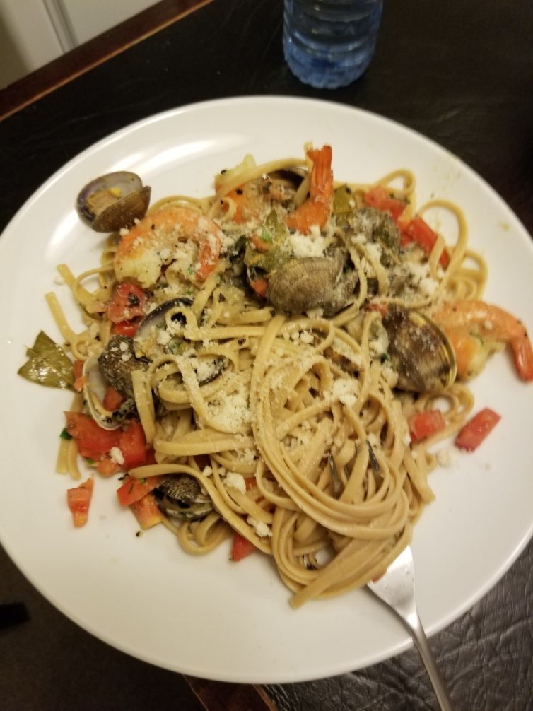 Linguini Vogole a la Squid.jpg