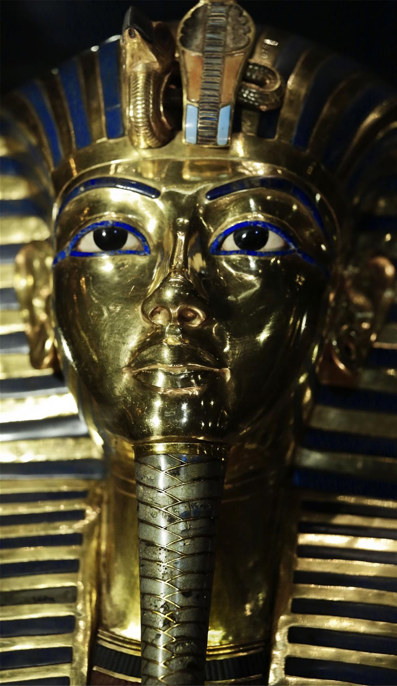 mascara-funeraria-de-tutankhamon__1280x2211.jpeg