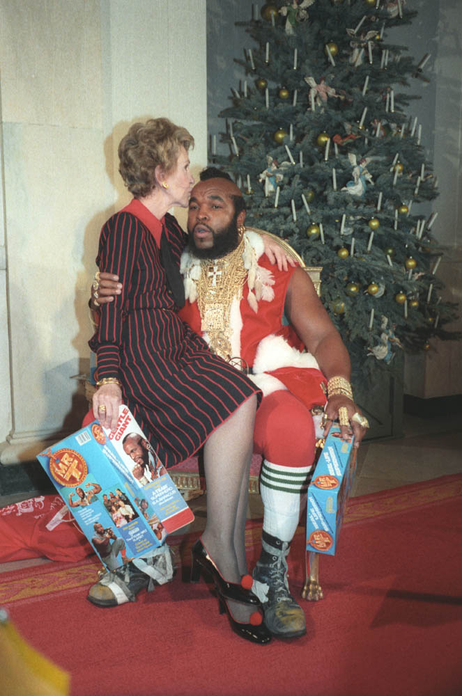 NancyReaganMrTChristmas1983.jpg